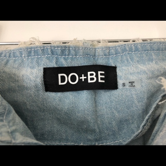 Light mid-rise jeans with belle bottom denim - Picture 4 of 4